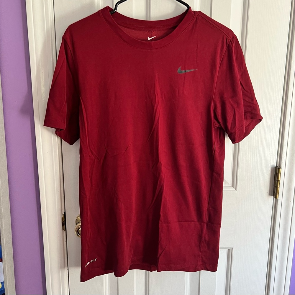 Nike tee